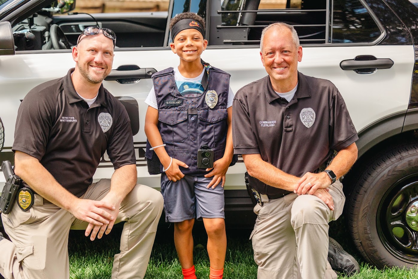 Detective, Child in Vest, Commander